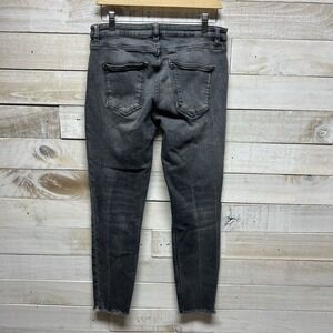 Zara Jeans Womens‎ 12 Black Ankle Straight Fit Raw Hem Stretch Pockets
